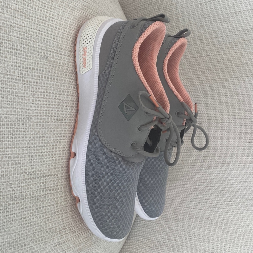 Sperry Womens sneakers